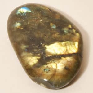 Камень лабрадор