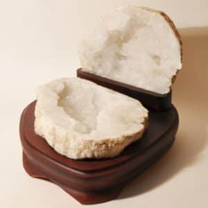 Хрустальная жеода Хрустальная жеода