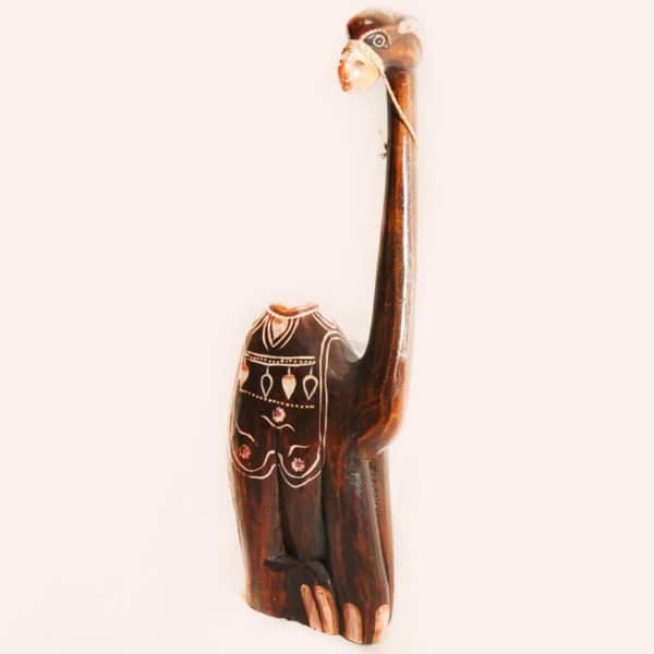 деревянная статуэтка верблюда