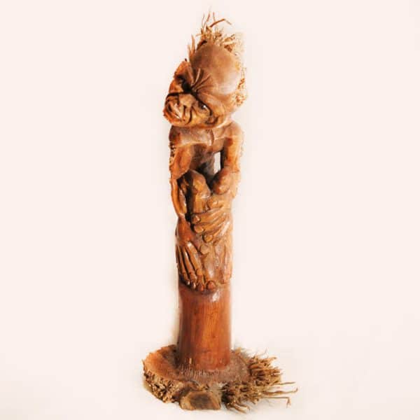 деревянная статуэтка духа земли