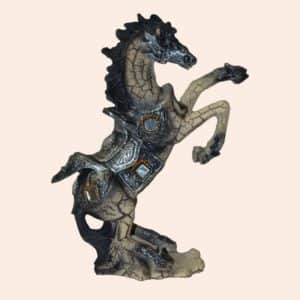 Гарцующая лошадь