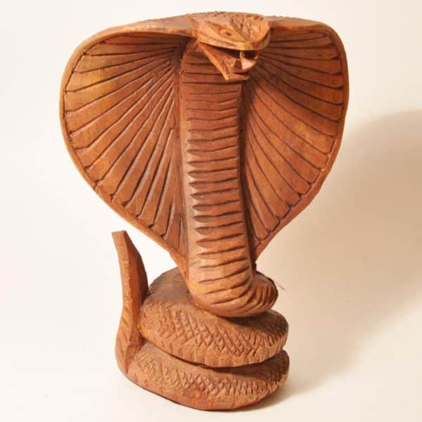 Фигурка кобры