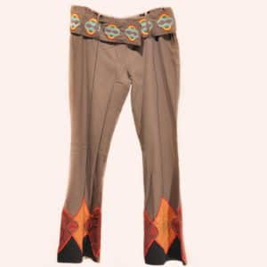 Коричневые брюки клеш с радужным поясом