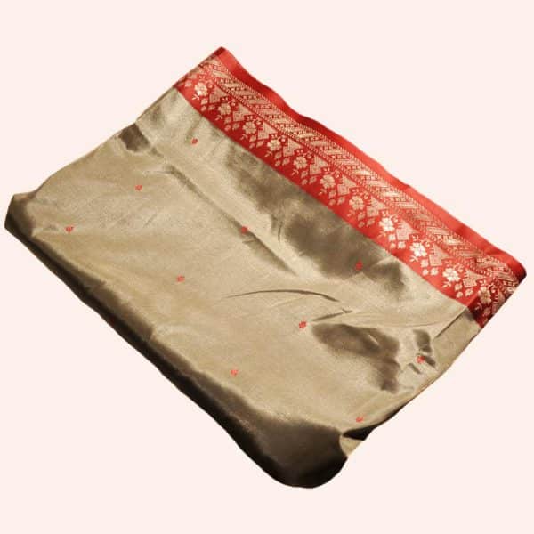 Сари Закат у моря