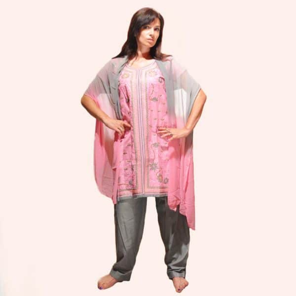 Нежно-розовый шальвар камиз