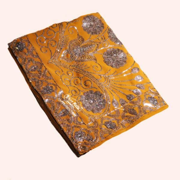 Сари Нефертити