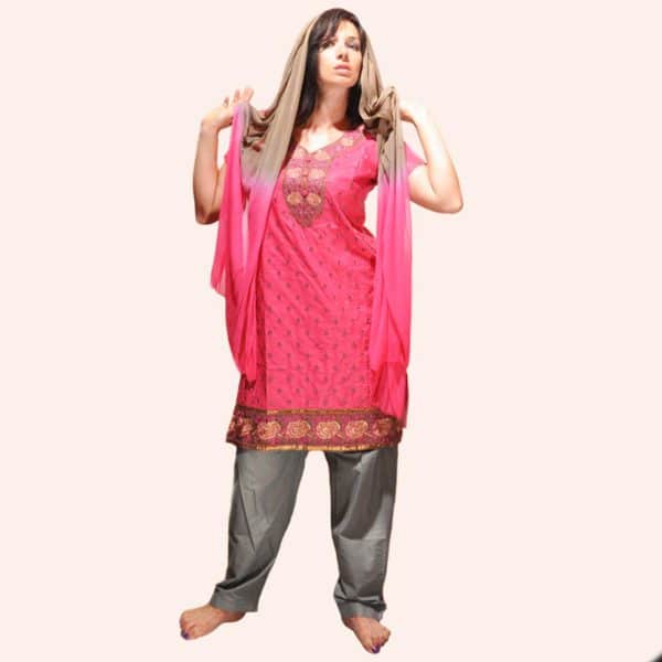 Розовый шальвар камиз