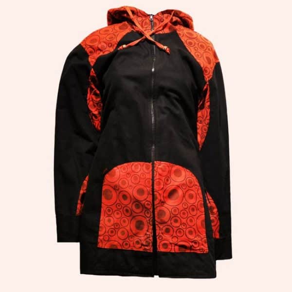 Чёрно-красное пальто