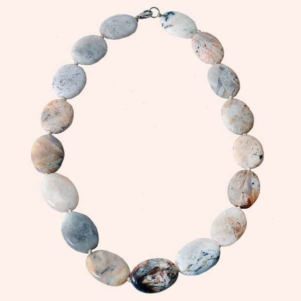 Бусы из яшмы 2