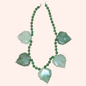 Бусы из жадеита Бусы из жадеита