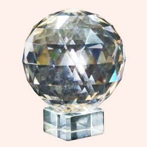 Кристалл Фен Шуй 13 см на подставке Кристалл Фен Шуй 13 см на подставке