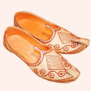 Восточная обувь