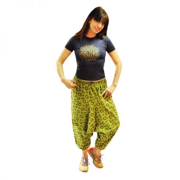 Широкие штаны для йоги