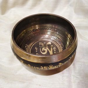 Поющая чаша 7 металлов Ом 17 см Поющая чаша 7 металлов Ом 17 см