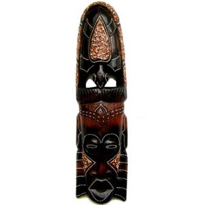 Настенная маска из дерева