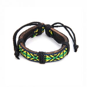 Кожаный браслет с орнаментом Кожаный браслет с орнаментом