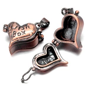 Открывающийся кулон - шкатулка Открывающийся кулон - шкатулка