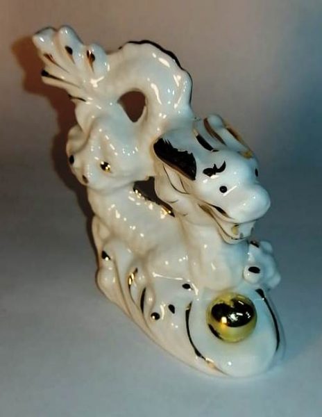 Китайский белый дракон 1