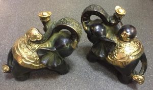 Пара слонов