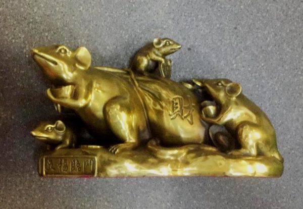 Статуэтка крысы