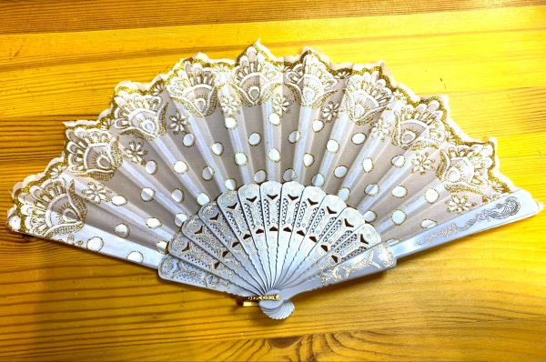 Китайский веер для танца белый