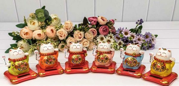 манеки неко с правой лапой (2)